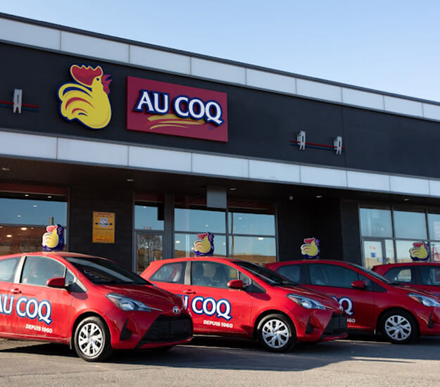 Exterior view of a Rôtisserie Au Coq in Valleyfield